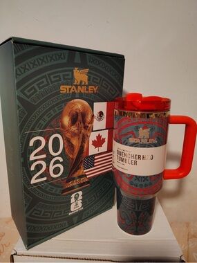 Stanley Red Handle Quencher H2.0 Tumbler with Decorative Sleeve